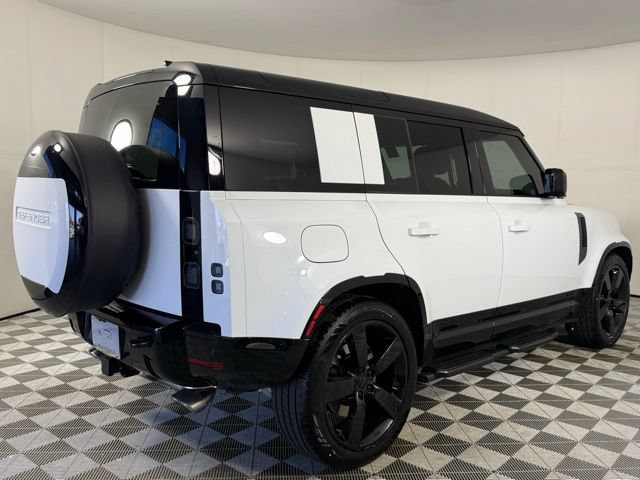 New 2026 Land Rover Defender 110 V8 AWD/4WD image 11