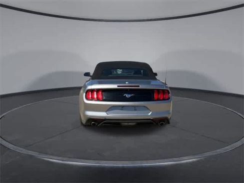 Used 2022 Ford Mustang Premium image 7