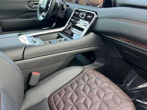 New 2026 Nissan Armada Platinum AWD/4WD image 19
