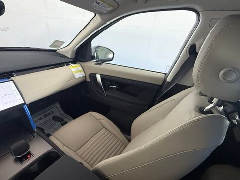 Used 2025 Land Rover Discovery Sport S AWD/4WD image 22