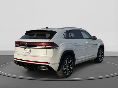 New 2026 Volkswagen Atlas Cross Sport SEL Premium R-Line image 4