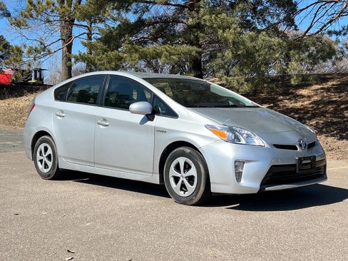 Used 2012 Toyota Prius Two image 2