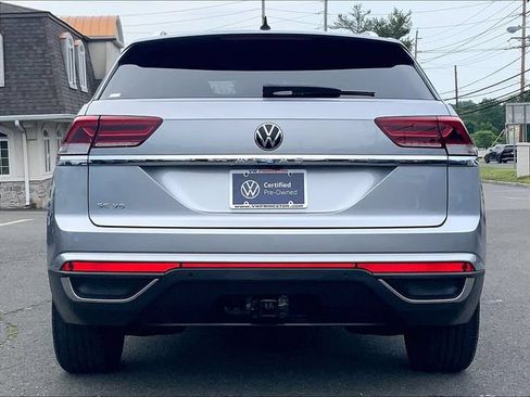 Certified 2023 Volkswagen Atlas Cross Sport SE w/ Panoramic Sunroof Package FWD image 6