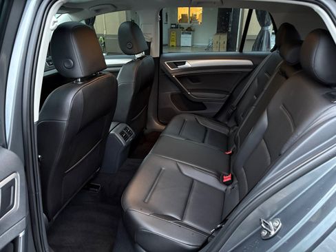 Used 2017 Volkswagen Golf Wolfsburg Edition image 16