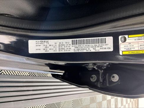 Used 2019 RAM 1500 Limited AWD/4WD image 31