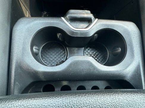 Used 2025 RAM 1500 Laramie image 23