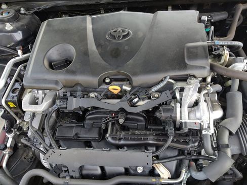 Used 2019 Toyota Camry SE FWD image 30