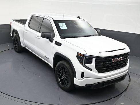 Used 2023 GMC Sierra 1500 Elevation image 19