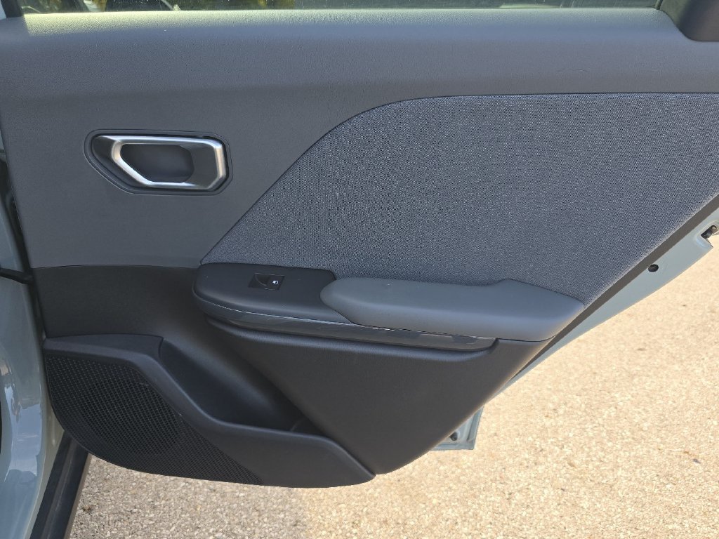 Used 2025 Kia K4 EX FWD image 20