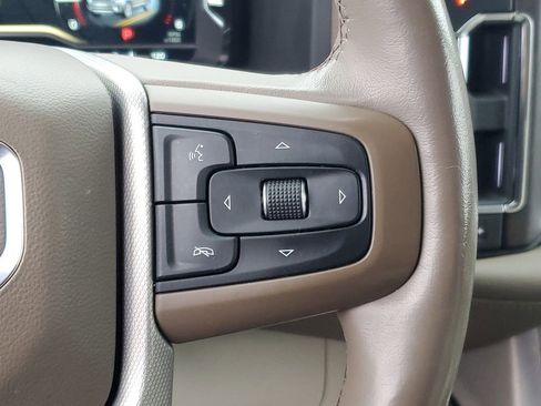 Used 2023 GMC Yukon Denali w/ Advanced Technology Package image 15