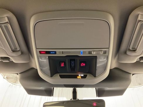 Used 2023 Subaru Forester Premium image 27