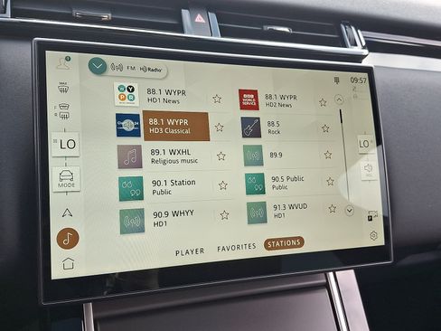 New 2026 Land Rover Range Rover Velar S AWD/4WD image 15