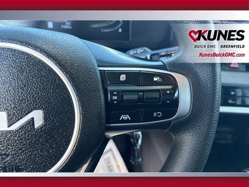 Used 2024 Kia Sportage LX FWD image 17