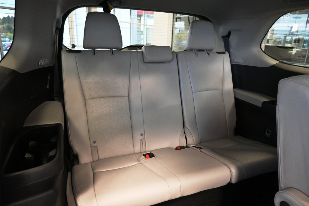 New 2026 Toyota Grand Highlander AWD image 18