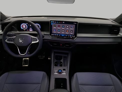 New 2026 Volkswagen Tiguan SE R-Line AWD/4WD image 9