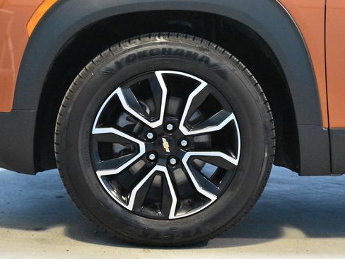 Used 2023 Chevrolet TrailBlazer ACTIV w/ Sun and Liftgate Package FWD image 27