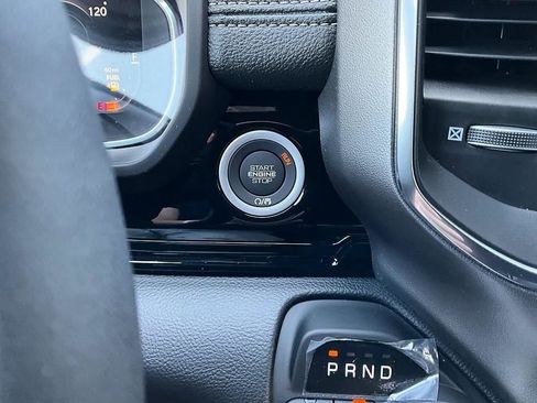 New 2026 RAM 1500 Laramie AWD/4WD image 17