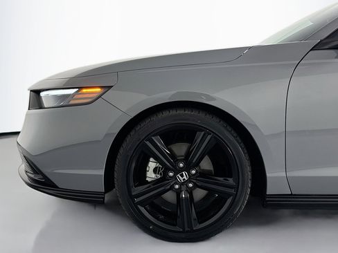 Used 2024 Honda Accord Sport image 9