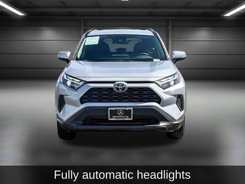 Used 2025 Toyota RAV4 XLE image 4