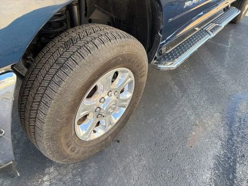 Used 2024 RAM 2500 Big Horn w/ Bed Utility Group image 4