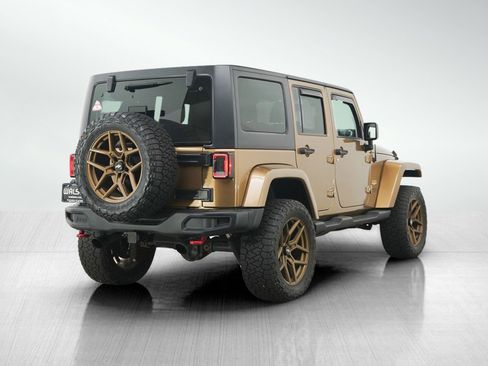 Used 2015 Jeep Wrangler Unlimited Sahara w/ Connectivity Group AWD/4WD image 5