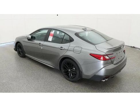 New 2026 Toyota Camry SE image 5