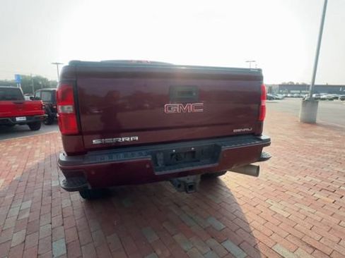 Used 2016 GMC Sierra 2500 Denali w/ Duramax Plus Package AWD/4WD image 9