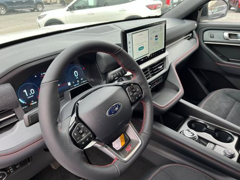New 2026 Ford Explorer ST image 7