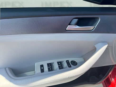 Used 2019 Hyundai Sonata SE FWD image 19