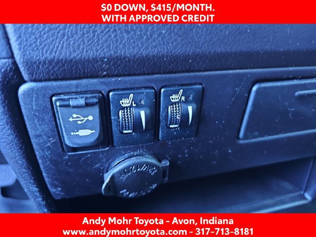 Used 2017 Toyota Sienna SE FWD image 24