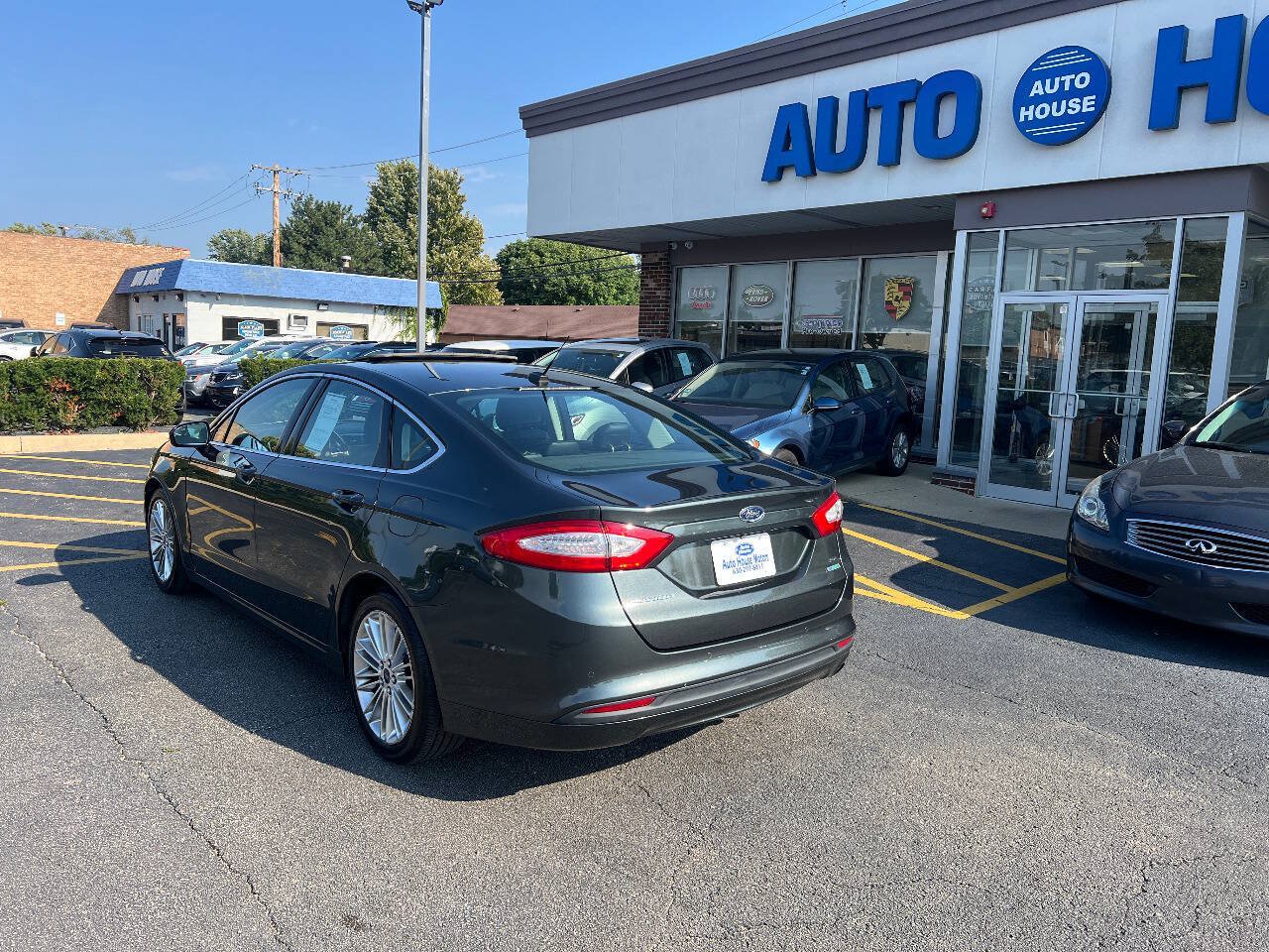 Used 2015 Ford Fusion SE w/ Equipment Group 202A FWD image 11
