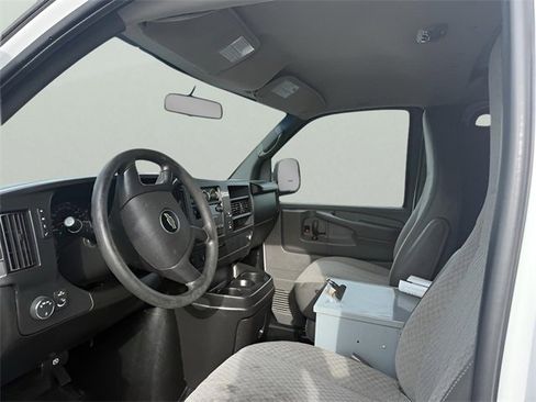 Used 2014 Chevrolet Express 1500 image 8