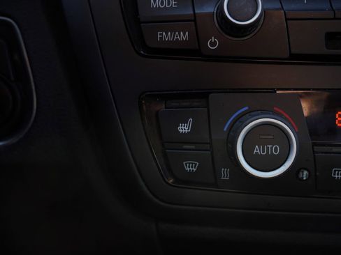 Used 2015 BMW 320i xDrive Sedan image 7