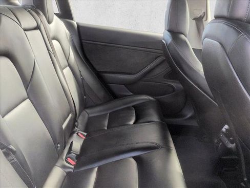 Used 2018 Tesla Model 3 Long Range image 21