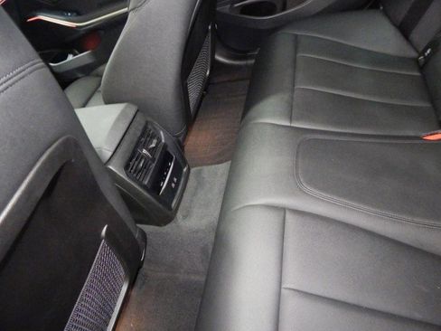 Used 2021 BMW 330i xDrive Sedan w/ Premium Package image 35