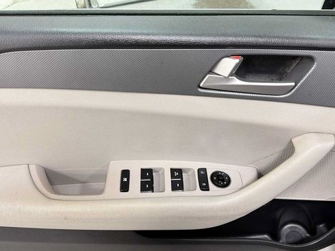 Used 2017 Hyundai Sonata SE FWD image 15