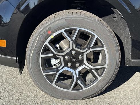 New 2026 Ford Maverick Lariat w/ 4K Tow Package image 9