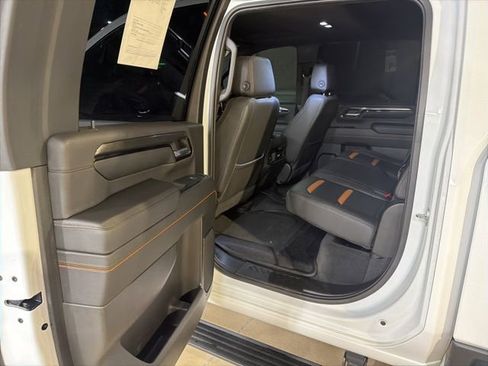 Used 2024 GMC Sierra 2500 AT4 w/ AT4 Premium Plus Package AWD/4WD image 23