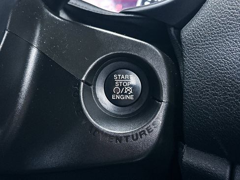 Used 2021 Jeep Renegade Latitude w/ Convenience Group image 22