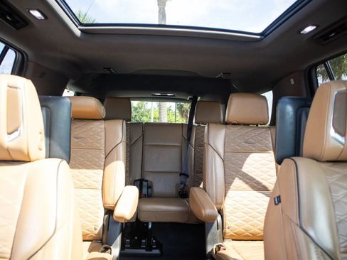 Used 2021 Cadillac Escalade Sport w/ LPO, ONYX Package RWD image 24