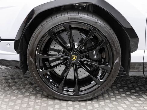 Used 2024 Lamborghini Urus S AWD/4WD image 8