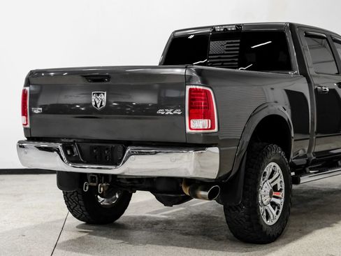 Used 2018 RAM 2500 Laramie w/ Convenience Group AWD/4WD image 14