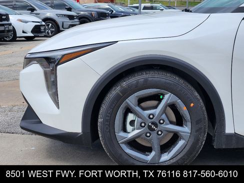 New 2026 Kia K4 LXS image 5