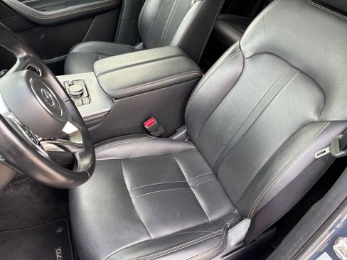 Used 2025 MAZDA CX-70 3.3 Turbo w/ Preferred Package AWD/4WD image 39