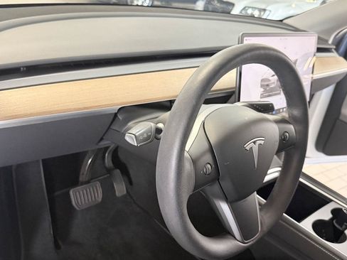 Used 2023 Tesla Model Y Long Range AWD/4WD image 39