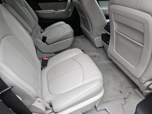 Used 2012 GMC Acadia SLT image 21