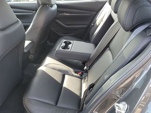 Used 2025 MAZDA MAZDA3 s image 19
