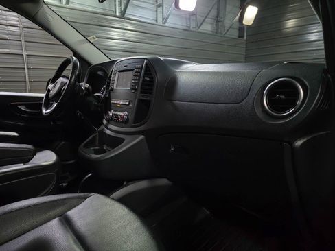 Used 2019 Mercedes-Benz Metris Passenger image 13