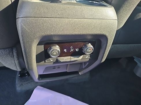 Used 2026 Chevrolet Traverse High Country w/ LPO, Floor Liner Package AWD/4WD image 14
