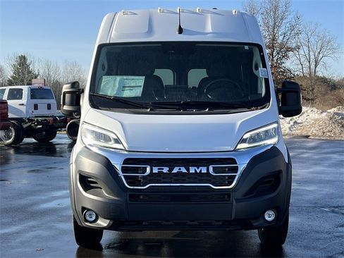 New 2024 RAM ProMaster 3500 w/ Quick Order Package 22G SLT image 43